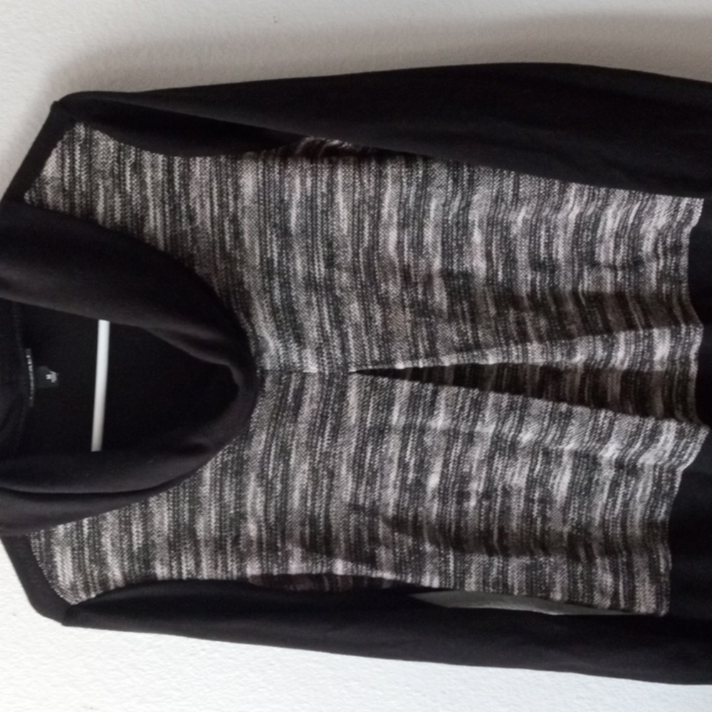 Sweater - Picture 5 of 8